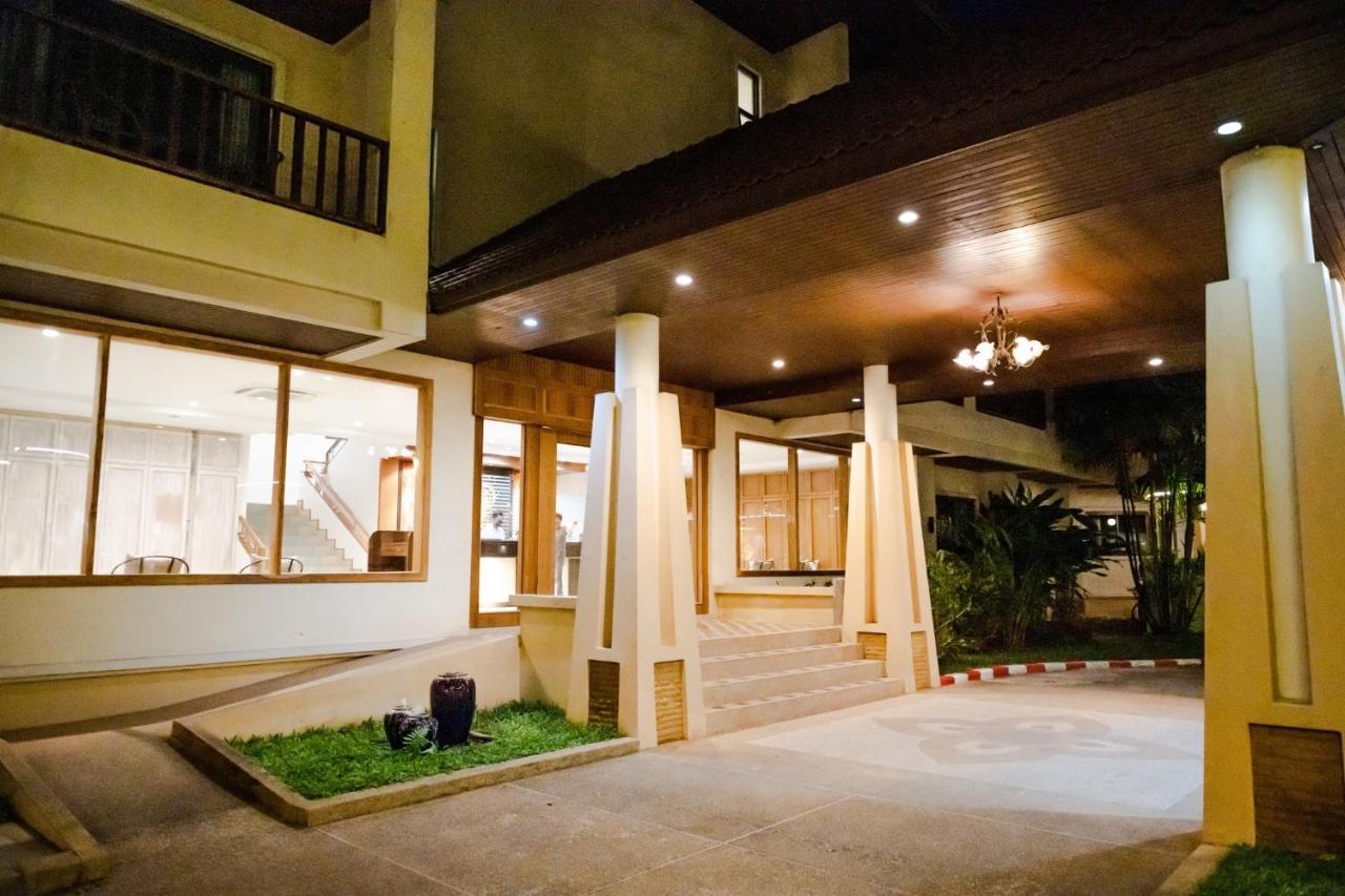 President Hotel Udonthani Esterno foto