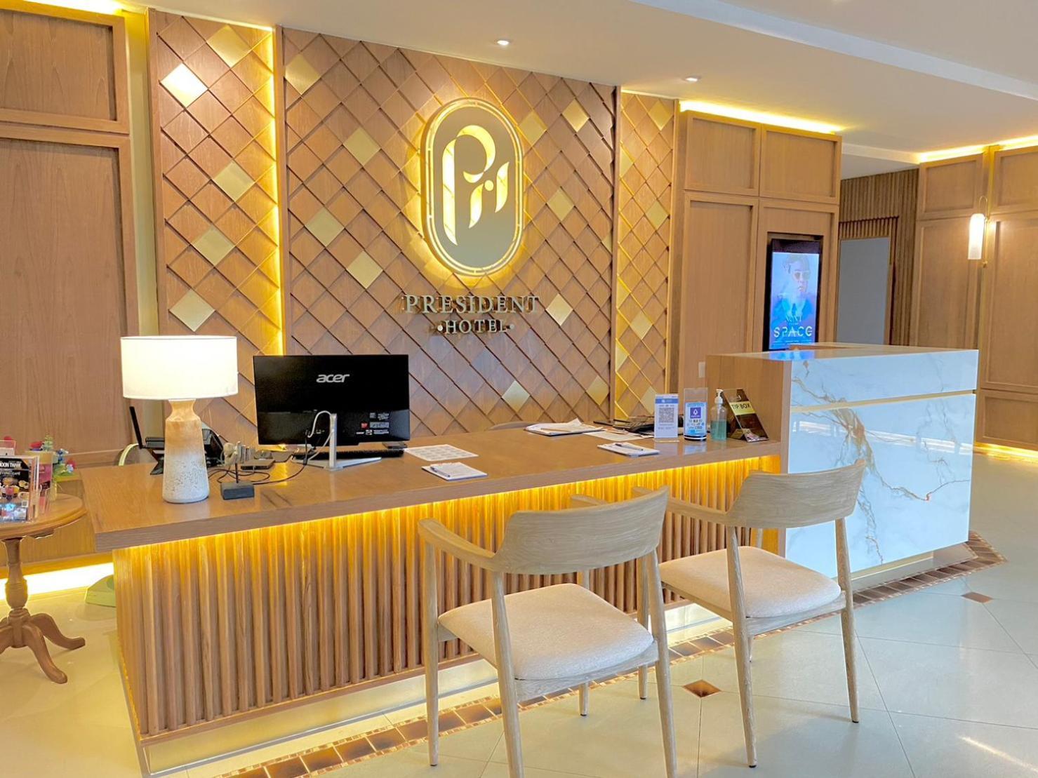President Hotel Udonthani Esterno foto
