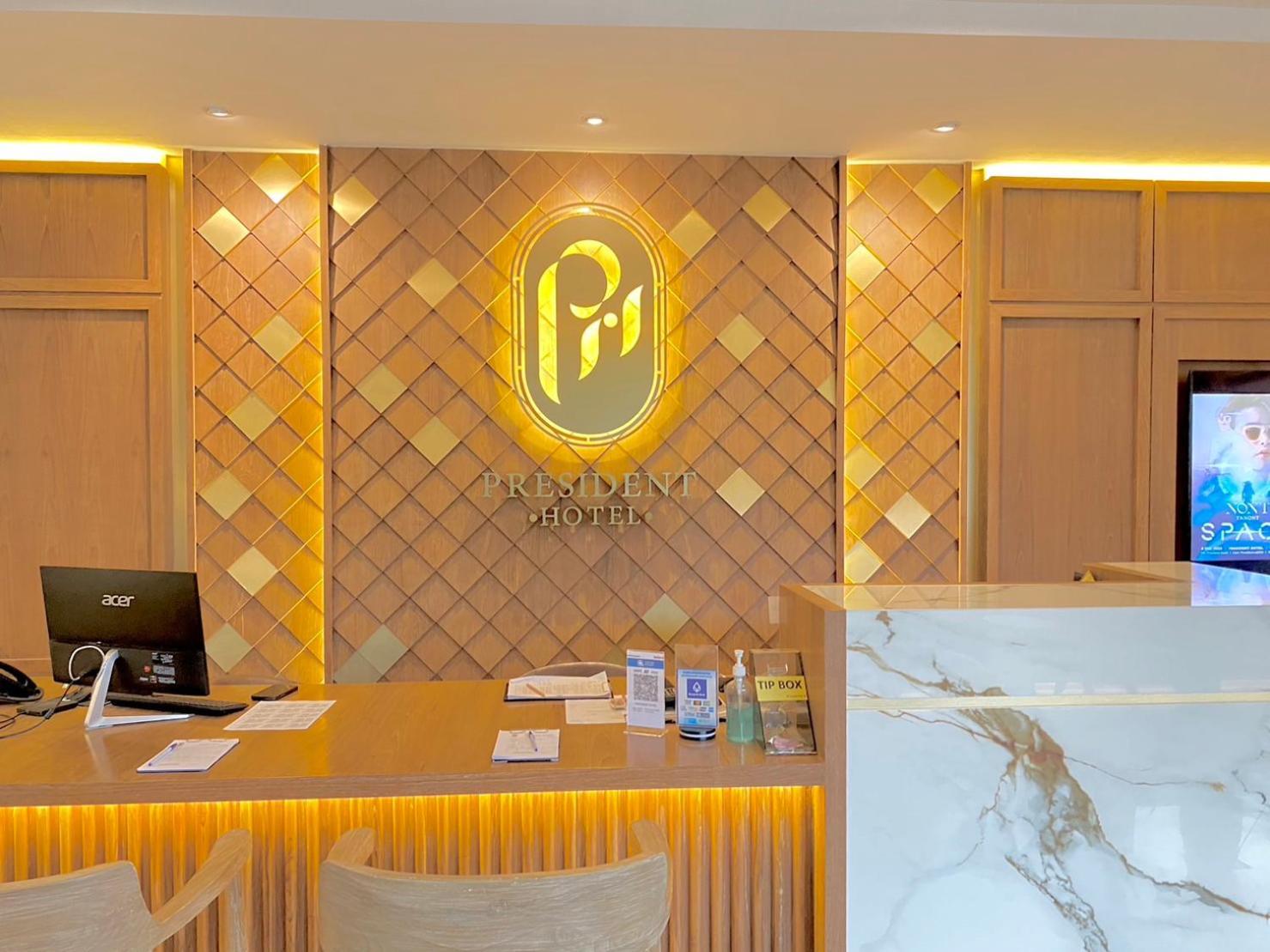 President Hotel Udonthani Esterno foto