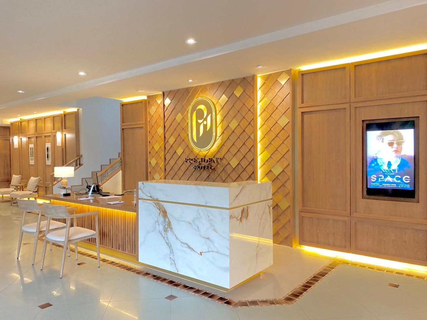 President Hotel Udonthani Esterno foto