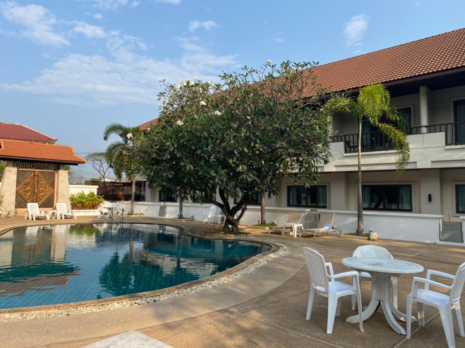 President Hotel Udonthani Esterno foto