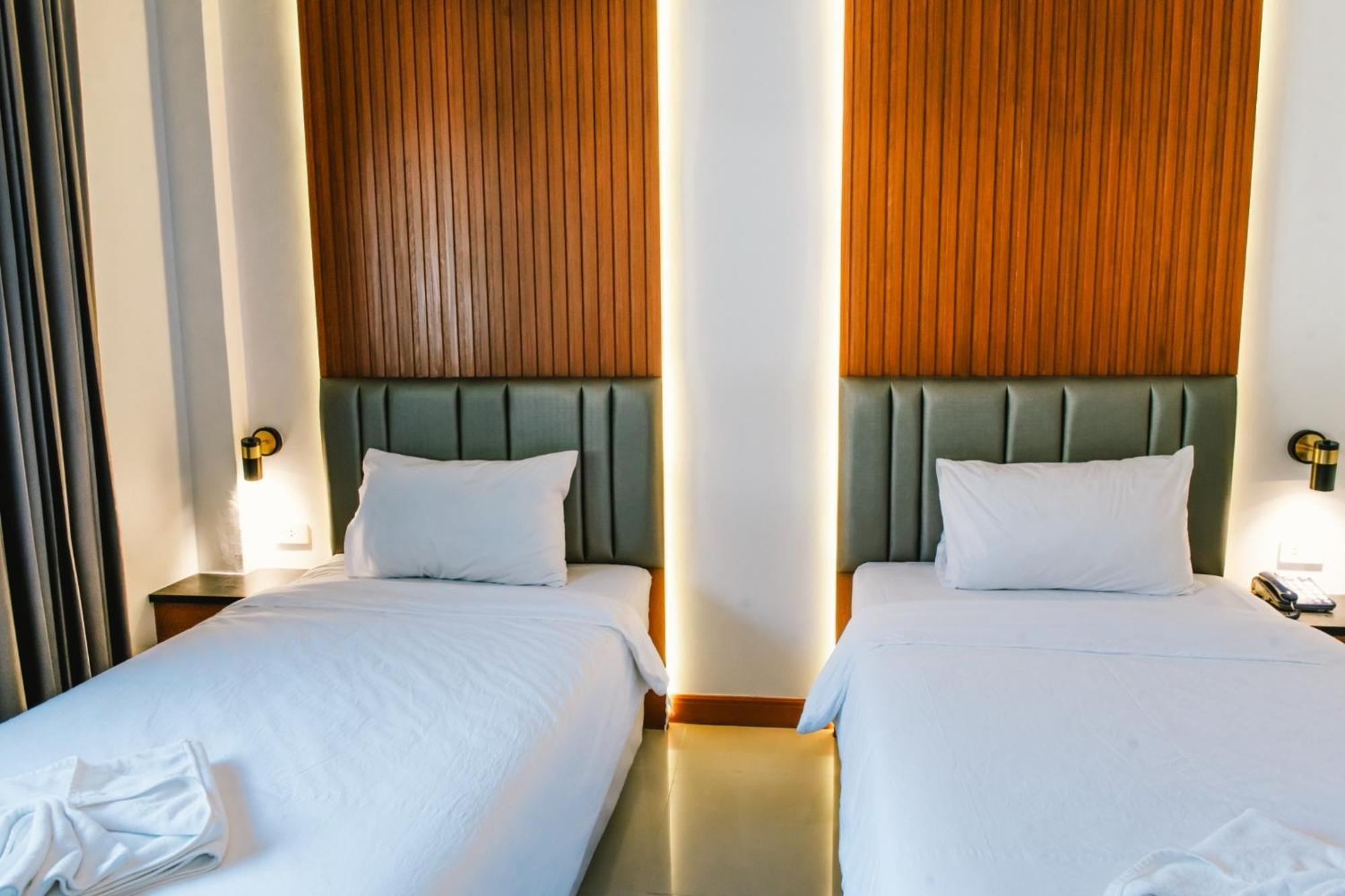 President Hotel Udonthani Esterno foto